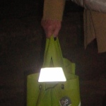 Universal-Reflektor: dieser macht jede Tragtasche zu einem wirksamen Reflektor